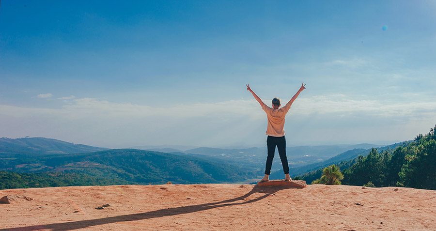 how to attain financial freedom