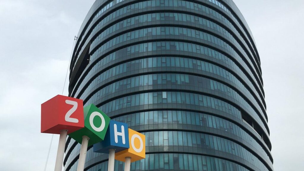 zoho business model